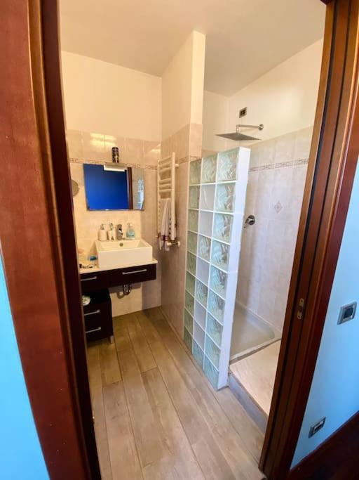 Appartamento Intero Bilocale Con Terrazzo Vicino A Milano Mairano Esterno foto