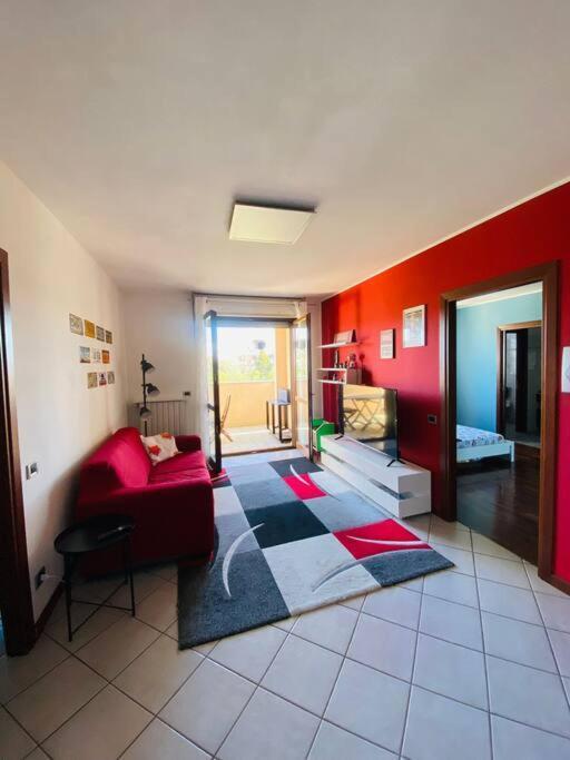 Appartamento Intero Bilocale Con Terrazzo Vicino A Milano Mairano Esterno foto